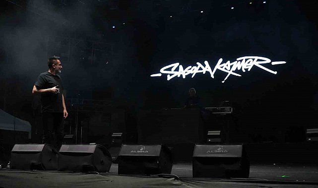 Rap müziğin sevilen ismi Sagopa Kajmer Niğde'de konser verdi