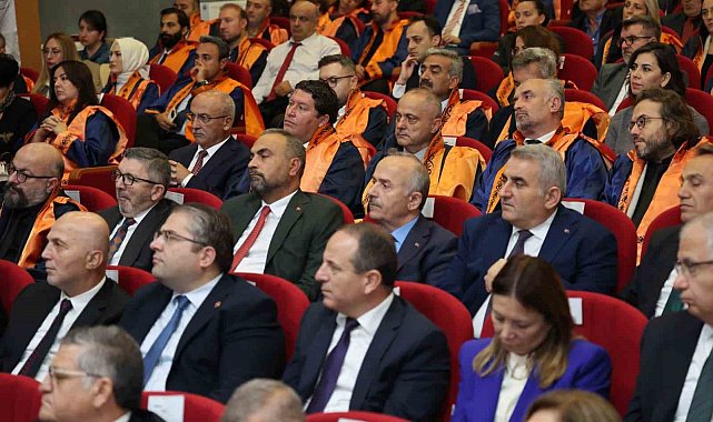 Rektör Akkaya, Sinop'ta YÖK Başkanı Özvar'ın katılımıyla düzenlenen programlarda yer aldı