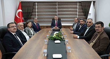 Rektör Kırışık, Karabük TSO heyetiyle bir araya geldi