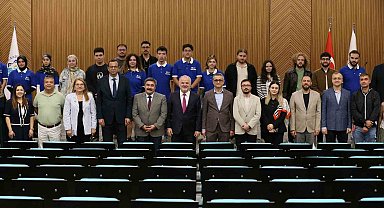 Rektör Türkdoğan'dan gençlere COP31 çağrısı: "Geleceği inşa eden bir gençlik olalım"
