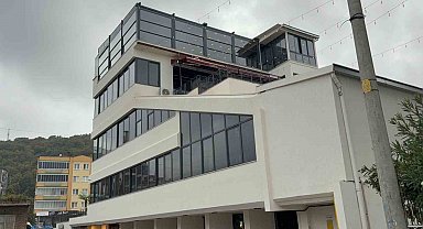 Restoranın yemek asansörü 4. kattan zemine düştü: Garson hayatını kaybetti
