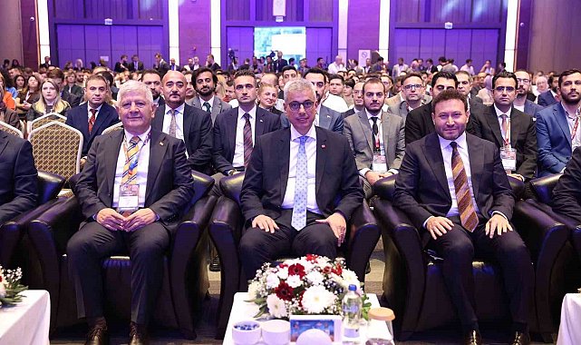 Sağlık Bakanı Memişoğlu 6. Uluslararası Acil Tıp Kongresi'nin açılışına katıldı