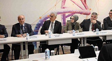Sağlık Bakanı Memişoğlu'ndan Singapur'da sağlık kuruluşlarına ziyaret
