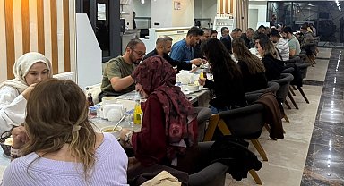 Sağlık-Sen heyeti Beytüşşebap'ta sağlık çalışanlarıyla buluştu