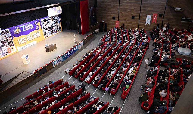 Saliha Erdim, Çayırova'da aile ve manevi değerleri anlattı
