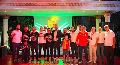 Salihli'de Galatasaraylılardan öğrencilere burs desteği