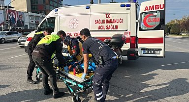 Samsun'da hafif ticari aracın çarptığı kadın yaralandı