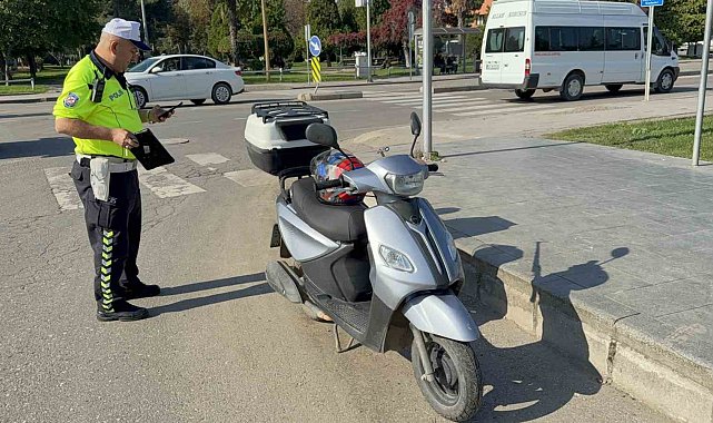 Samsun'da motosiklet devrildi, sürücü yaralandı