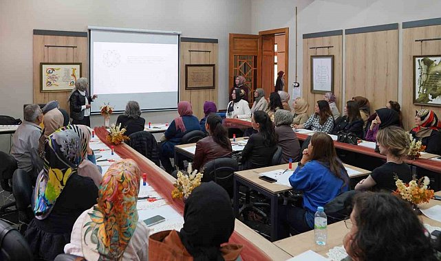Sanat Melikgazi'de Selçuklu Mimarisi ve Türk - İslam Sanatı konuşuldu