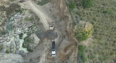 Sanayi atıkları dökerken yakalandılar
