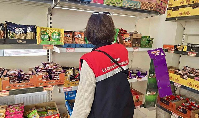 Sandıklı'da gıda satıcılarına yönelik denetimler sürüyor