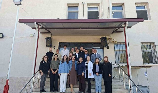 Sarıgöl'de eğitim yöneticileri öğrencilerle aynı sofrada buluştu
