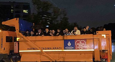 Sarıyer'de mahsur kalan 200'ün üzerinde çalışan, kamyonlarla kurtarıldı
