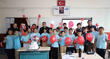 Şehit kızı Ada Su'ya jandarmadan doğum günü sürprizi
