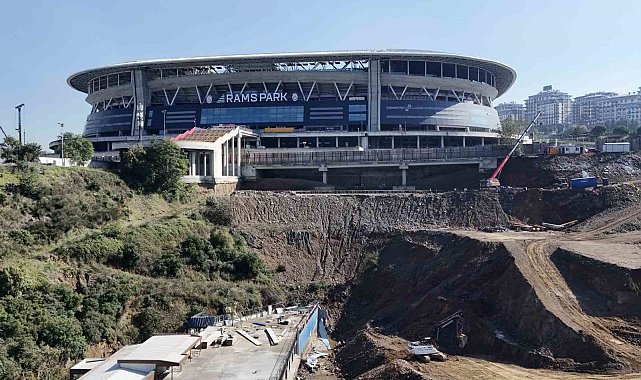 Sel sonrası Galatasaray stadında çalışmalar sürüyor
