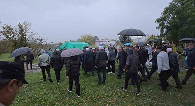 Selde akıma kapılan 14 yaşındaki hafız Mahmud son yolculuğuna uğurlandı