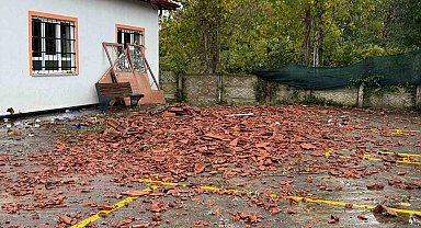 Selin ardından hortum vuran okulun çatısını el birliği ile tamir ettiler