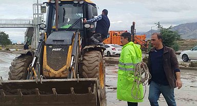 Selin vurduğu Yurtbaşı beldesinde çalışmalar sürüyor