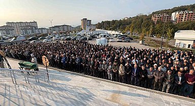 Sevilen profesör son yolculuğuna uğurlandı