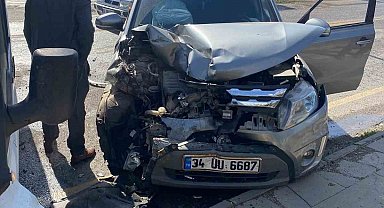 Siirt'te iki araç çarpıştı 3 kişi hafif yaralandı