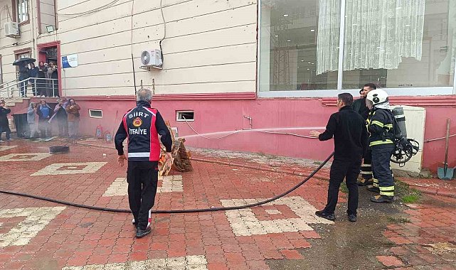 Siirt'te kız öğrenci yurtlarında yangın tatbikatı: Öğrenci ve personele uygulamalı eğitim