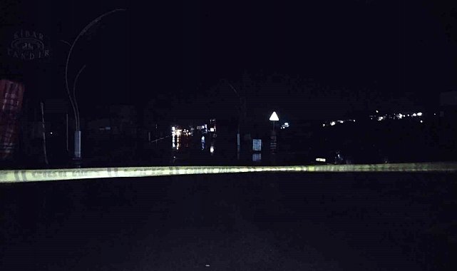 Şile'de şiddetli yağış nedeniyle cadde ulaşıma kapandı