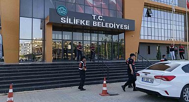Silifke Belediyesine yönelik ikinci dalga operasyonda 3 şüpheli daha tutuklandı