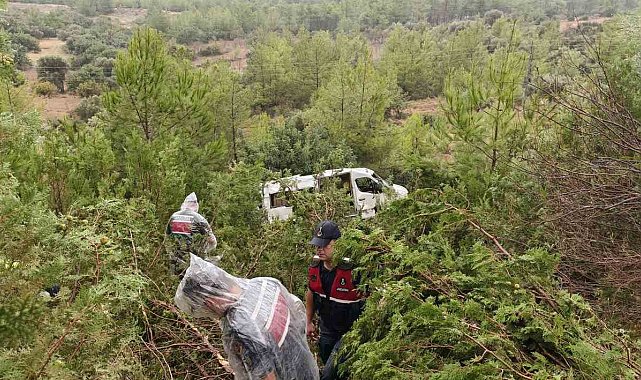 Silifke'de yolcu minibüsü şarampole yuvarlandı: 17 yaralı