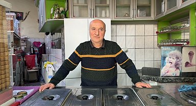 Simav'da üç nesildir tatlı ve dondurmacılık geleneği yaşatılıyor
