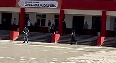Sınava geç kalmamak için koştu, merdivenin başında baygınlık geçirdi
