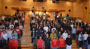 Sinop'ta amatör sporun başarılı isimleri ödüllendirildi