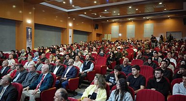 Sinop'ta Cumhuriyet'in 103. yılına özel panel