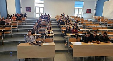Sinop'ta geleceğin sağlıkçılarına kariyer rehberliği