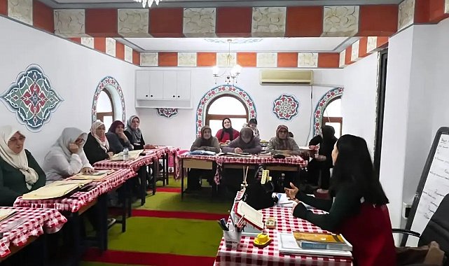 Sinop'ta Kur'an kursu kursiyerlerine koruyucu aile hizmeti tanıtıldı