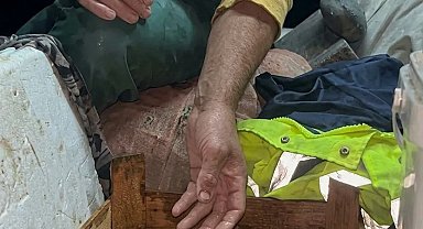 Sinoplu balıkçıya denizden mavi sürpriz