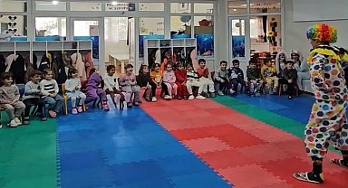 Şırnak'ta minikler diş fırçalamayı tiyatroyla öğrendi