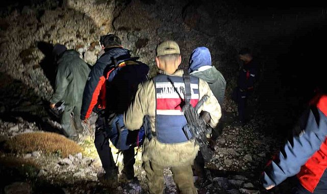 Sisli havada keçilerini ararken kaybolan 2 kişi kurtarıldı