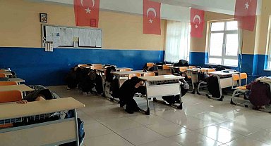 Sivas'ta tüm okullarda deprem tatbikatı gerçekleştirildi
