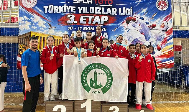 Sivaslı karateciler 17 madalya kazandı