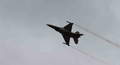 SOLOTÜRK Eskişehir semalarında nefes kesti