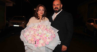 Stadyumda evlilik teklif etmişti, kız istemeye 60 meşaleyle gitti