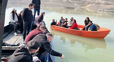 Su ürünleri fakültesi öğrencilerinden Demirören Barajı'nda saha çalışması