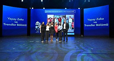 Tadelle'nin 'Mutlu Kırmızı' kampanyasına The Hammers Awards'tan ödül