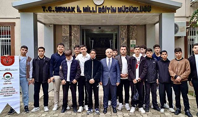 Tarihin izinden giden Şırnaklı öğrenciler Malazgirt kampına uğurlandı