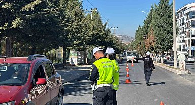 Tavşanlı trafik polisinden denetimler