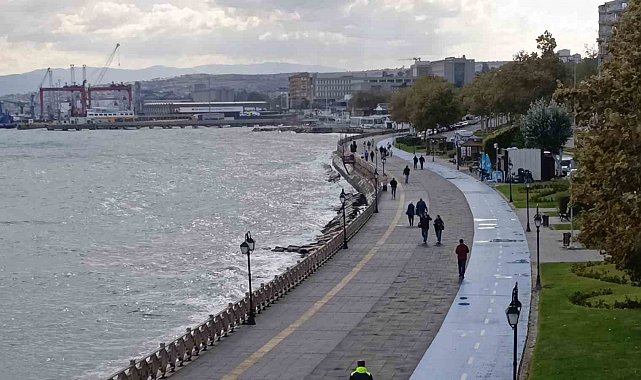 Tekirdağ'da şiddetli poyraz etkili oluyor