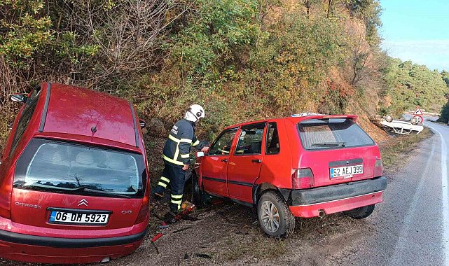 Tokat-Niksar kara yolunda aynı mevkide iki kaza: 3 yaralı