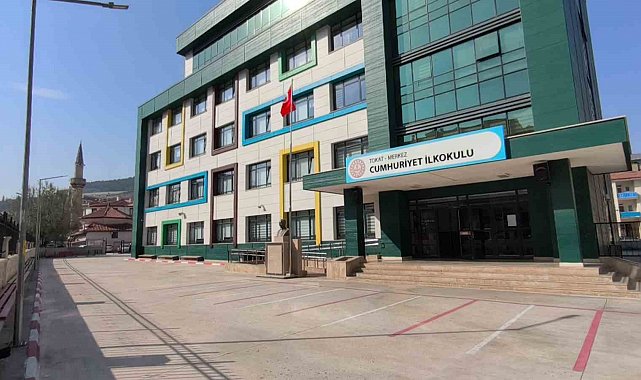 Tokat'ta sağlık şikayetlerinin ardından okullarda dezenfeksiyon çalışması