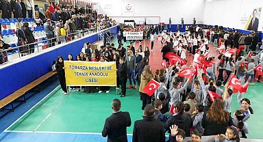 Tomarza'da Cumhuriyet Bayramı coşkusu