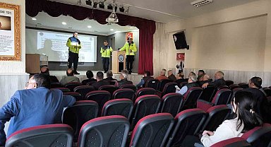 Tomarza'da taşımalı eğitim servis şoförlerine öğrenci güvenliği eğitimi